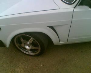 vaz2107_4_02.jpg